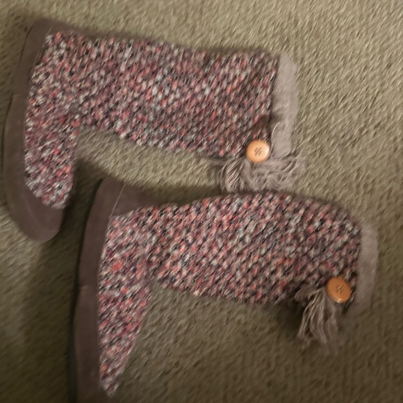 Acorn Jam Tassel Boot - Red - Picture 2 of 5